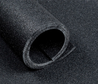 Рулонное резиновое напольное покрытие черное 8 мм 